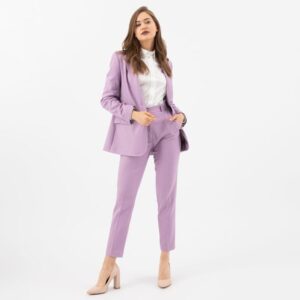 Eleganckie i stylowe: Jakie buty do czarnego garnituru damskiego wybrać?