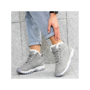 Jakie buty wybrać do zimowego płaszcza, aby wyglądać stylowo?