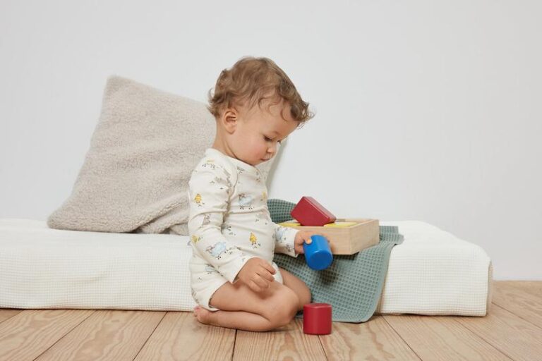 Jak dobrać odpowiedni rozmiar odzieży dla 9-miesięcznego dziecka?