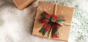 Świąteczne inspiracje: co kupić na prezent dla przyjaciółki?