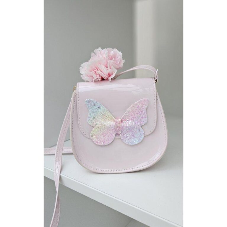 Szyjemy z radością: jak uszyć idealną torebkę dla dziecka