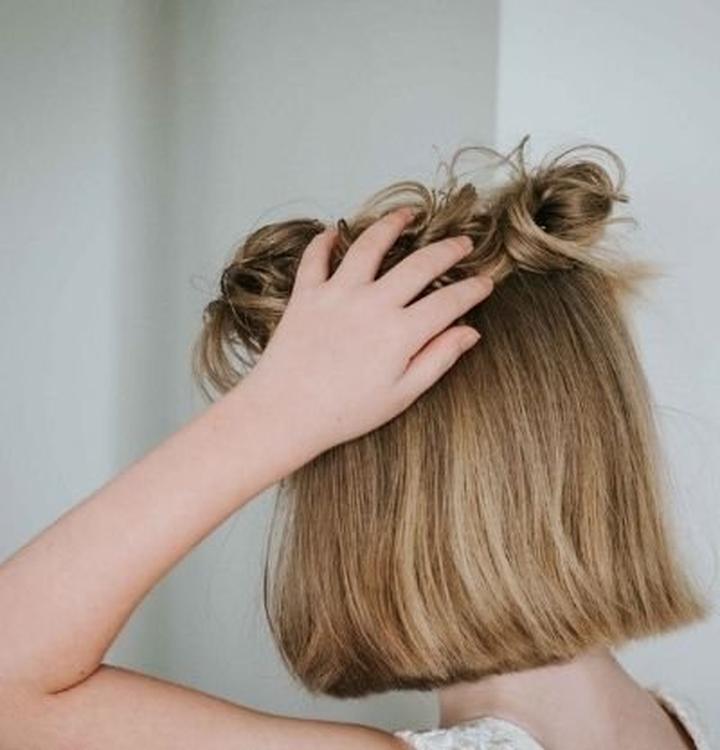 Pielęgnacja farbowanych kręconych włosów